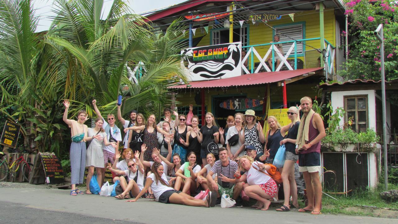 Coconut Hostel Bocas Town Exterior foto