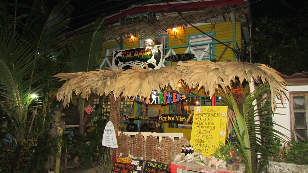 Coconut Hostel Bocas Town Exterior foto